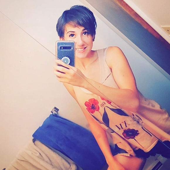 Meet your Posher, Kalischa - Picture 1 of 1